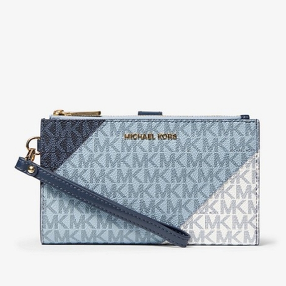 ⚠️LAST 1⚠️ Michael Kors Adele Logo Wristlet Wallet - Picture 4 of 6